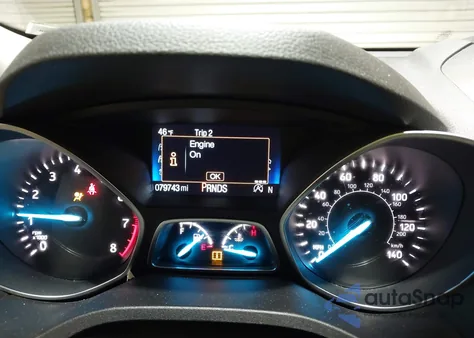 2017 Ford Escape Titanium z USA, uszkodzony, nr VIN 1FMCU9J9XHUC20359